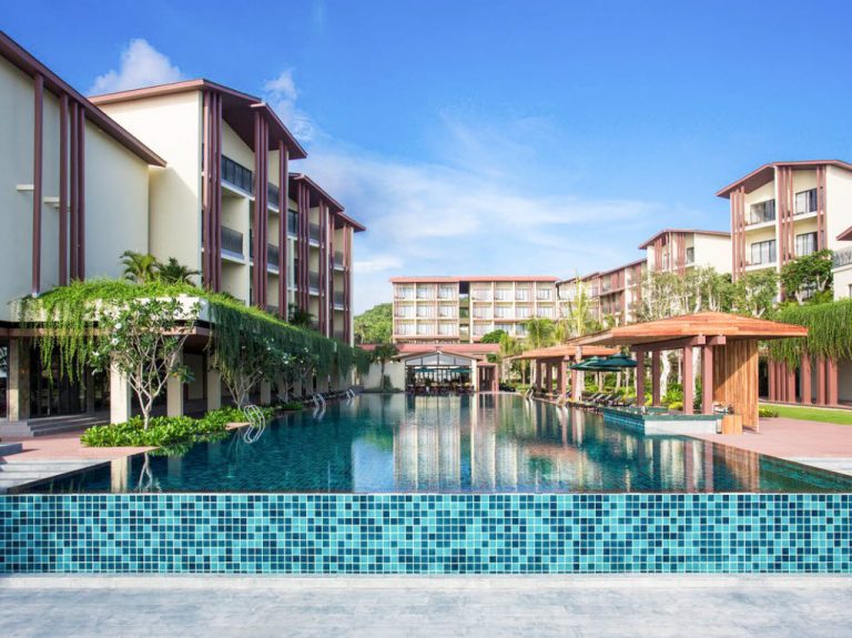 Dusit Princess Moonrise Beach Resort Phú Quốc