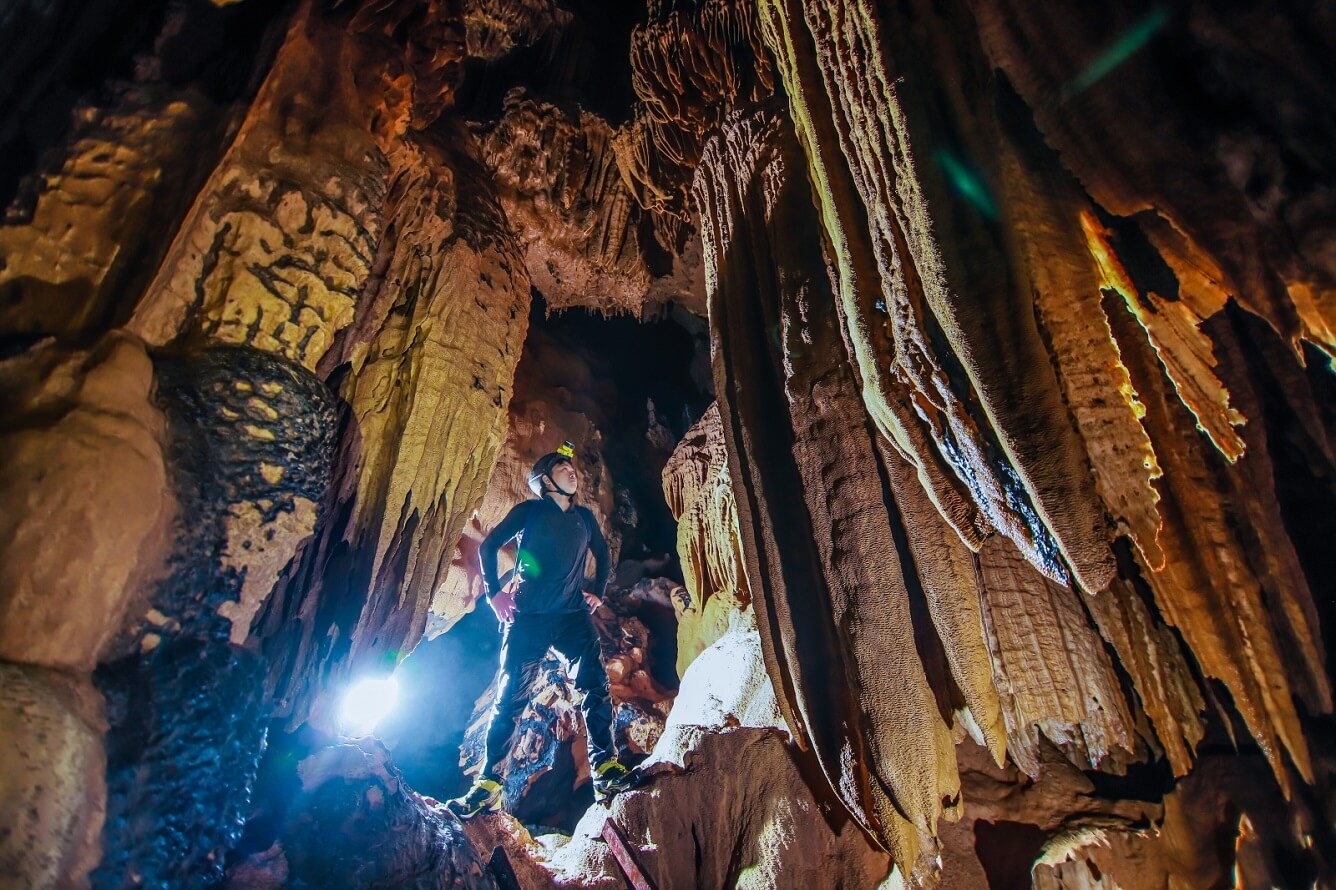 Khám phá hang động mới ở Quảng Bình(3)