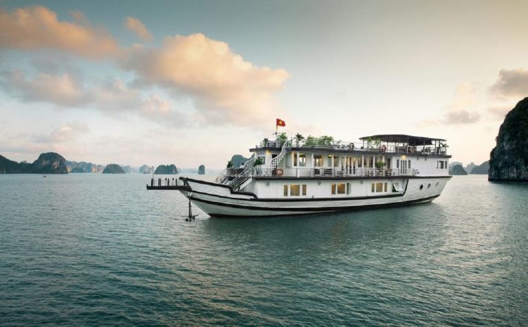 Du thuyền Majestic 2 ngày 1 đêm