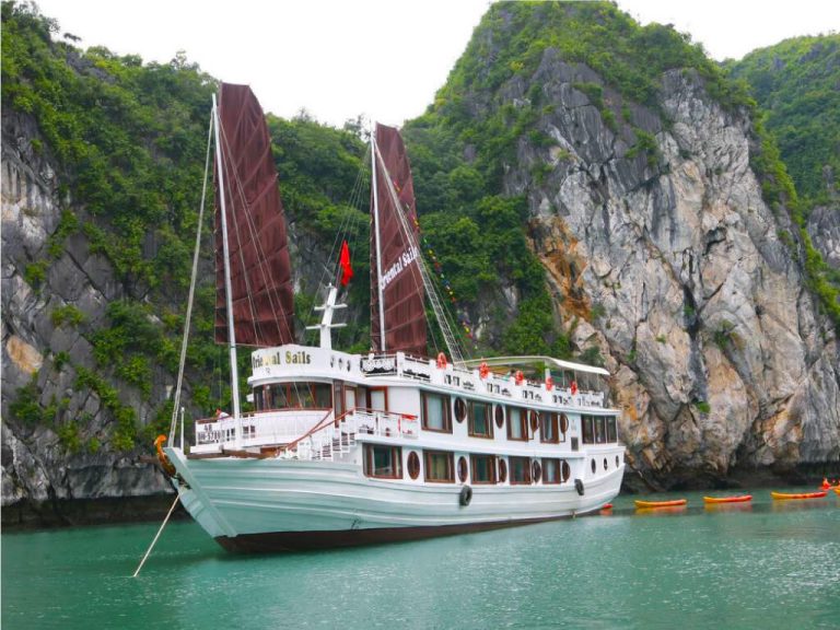 Du thuyền Oriental Sails 2 ngày 1 đêm