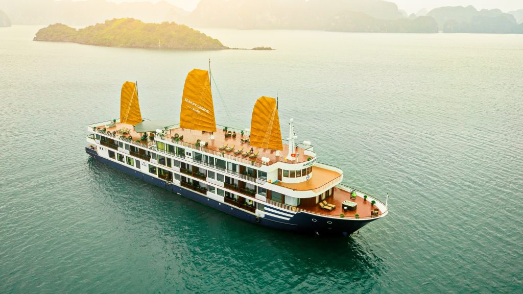 Du thuyền Erina 2 ngày 1 đêm Overview